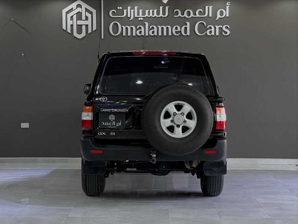 الشركة :  تويوتا  الفئه : جي اكس  - 3