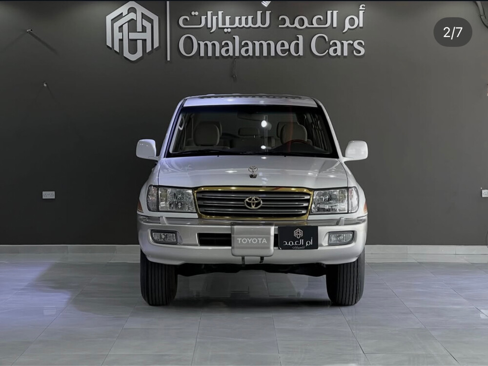 الشركة :  تويوتا  الفئه : جي اكس  - 2
