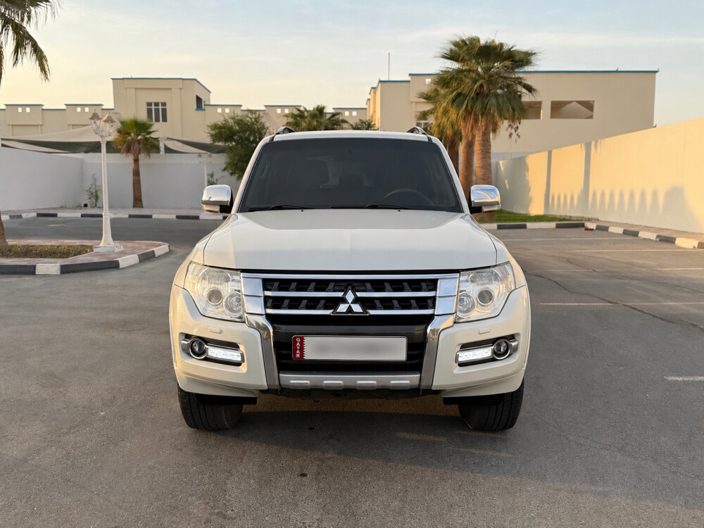 Mitsubishi Pajero 2017 GLS 3.5, 4WD - 2