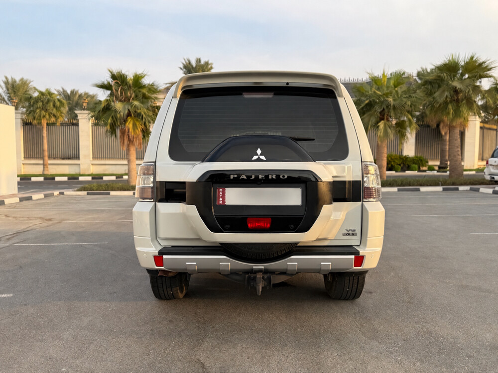 Mitsubishi Pajero 2017 GLS 3.5, 4WD - 3