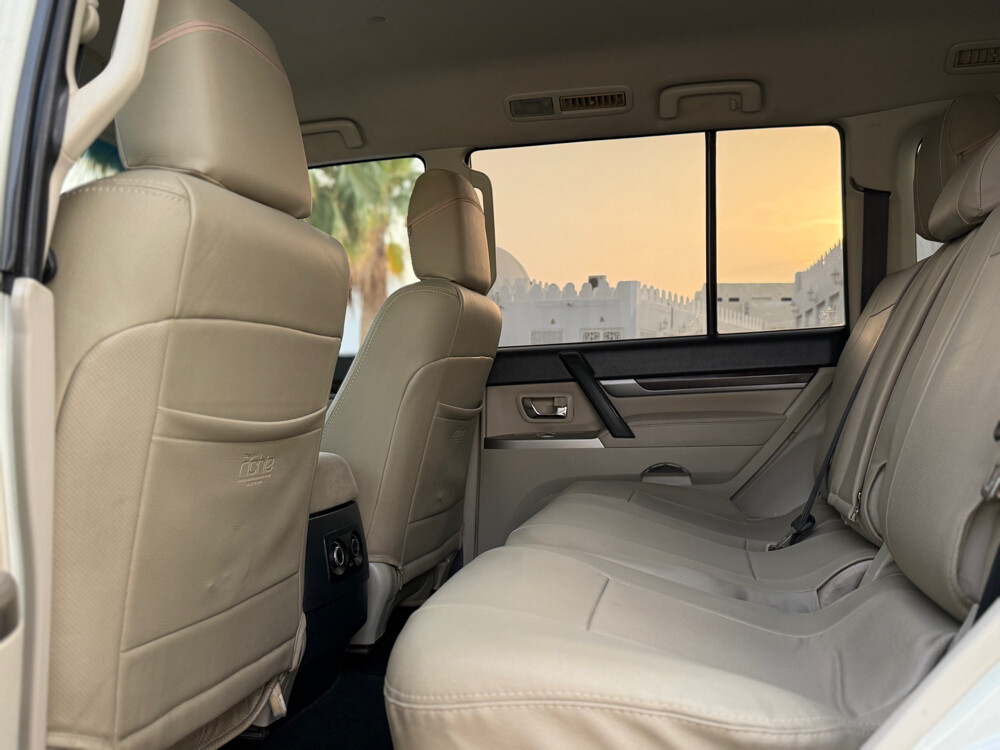Mitsubishi Pajero 2017 GLS 3.5, 4WD - 8