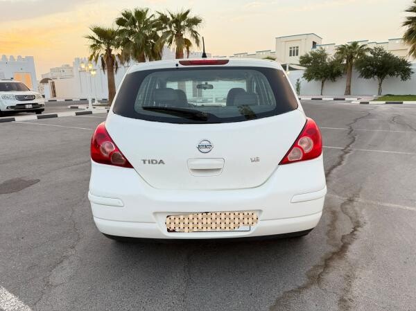 Nisan tida car for sale 2012 - 2