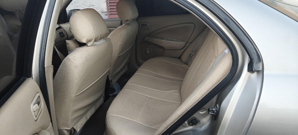 Nissan Sunny - 2