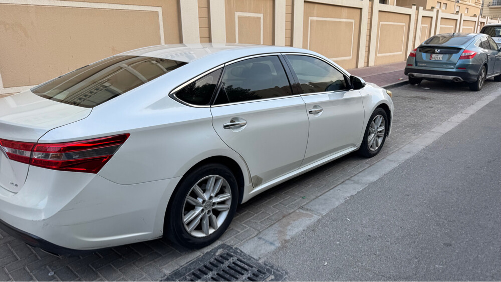 Toyota Avalon - 2