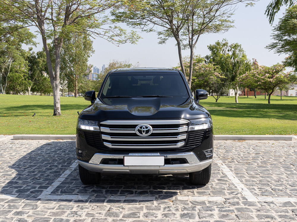  Toyota Land Cruiser GXR  - 1