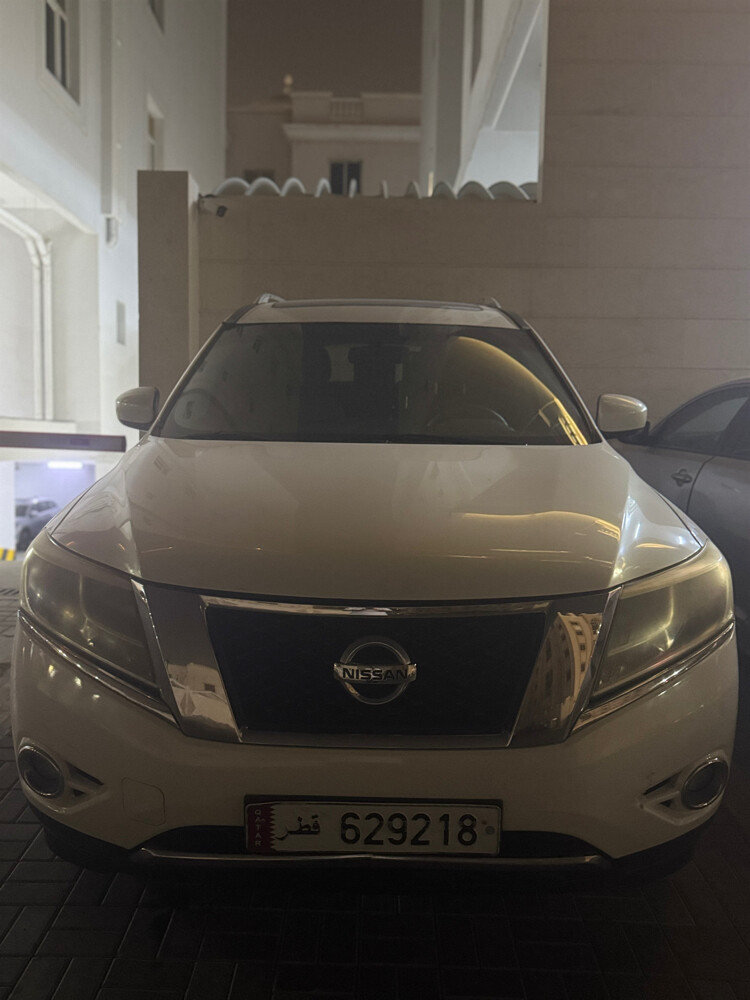 Nissan Pathfinder 2014 SUV - 4