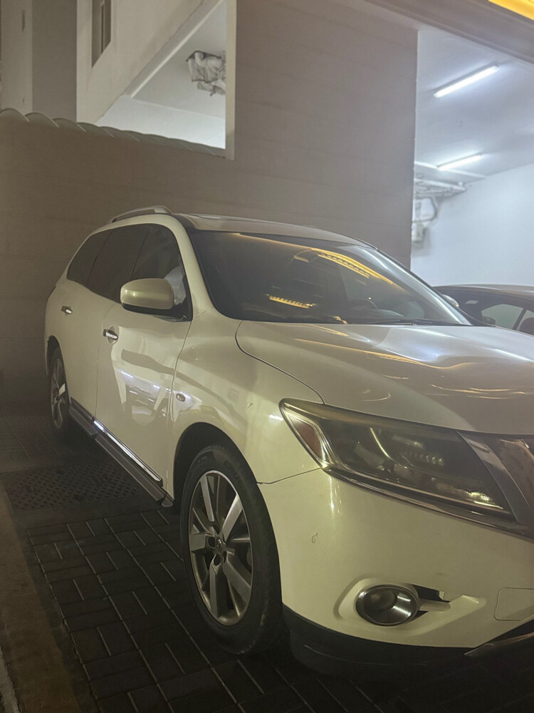Nissan Pathfinder 2014 SUV - 6