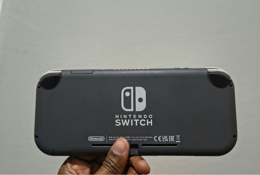 Nintendo Switch Lite – Mint Conditi - 1