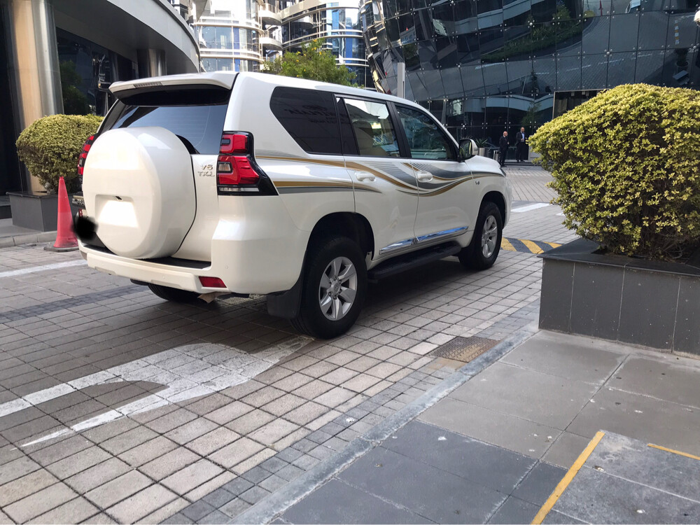 Prado V6 Perfect Condition - 5