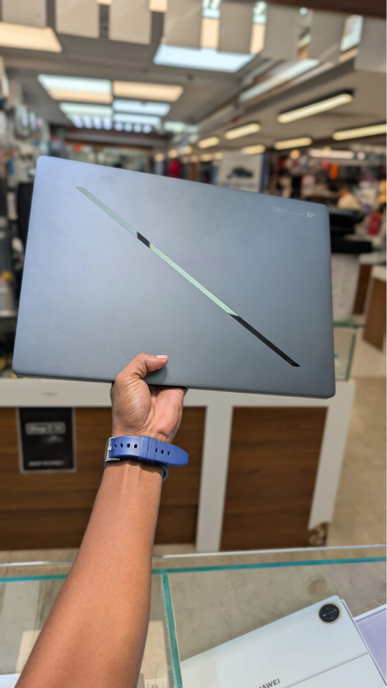 ASUS ROG ZEPHYRUS G16 - 1