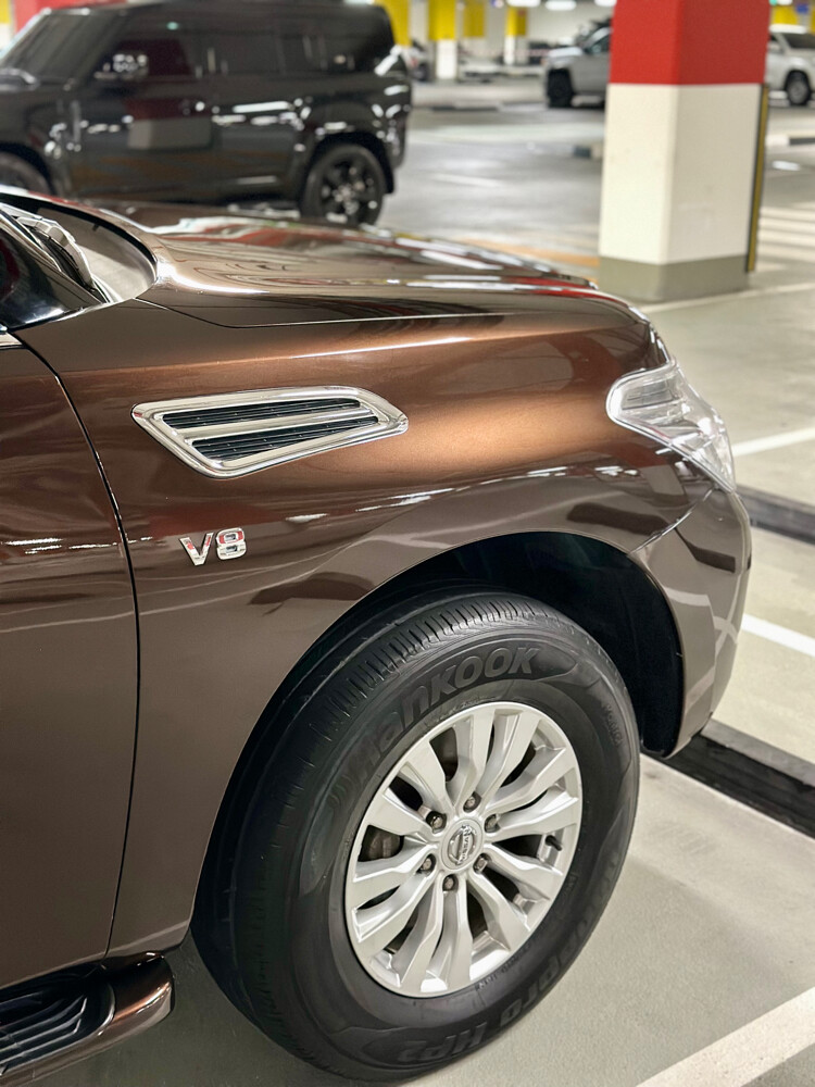 Nissan Patrol V8 low mileage - 14