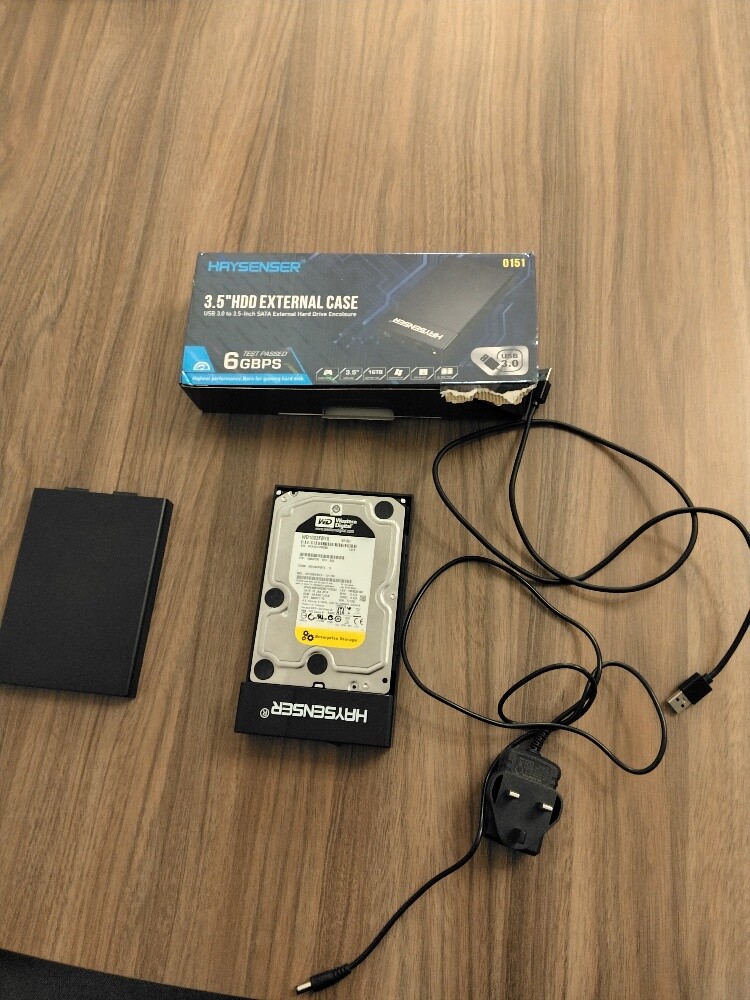 1TB HDD + Case + power supply - 1