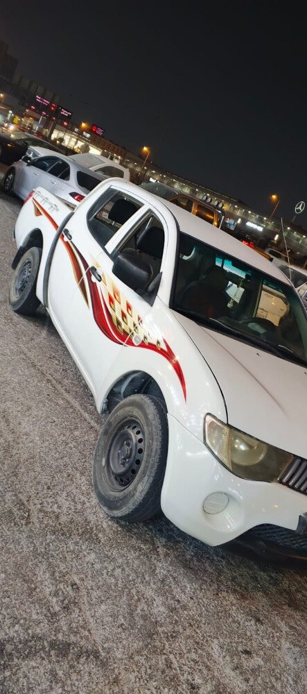 L200 mitsubishi pickup - 4