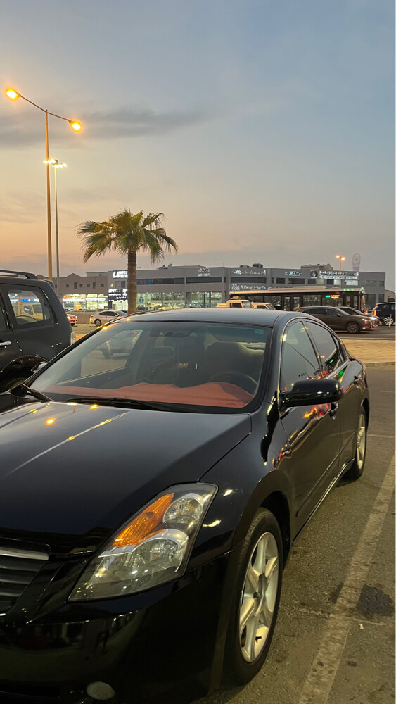 Nissan Altima - 3