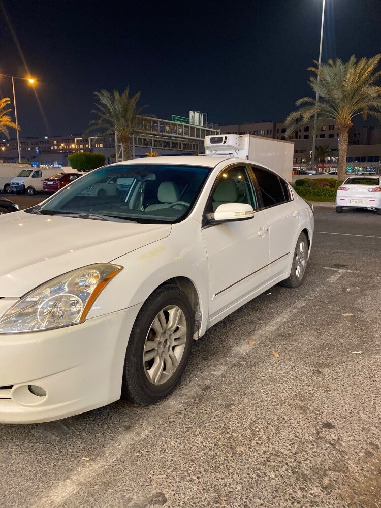 Nissan altima - 3