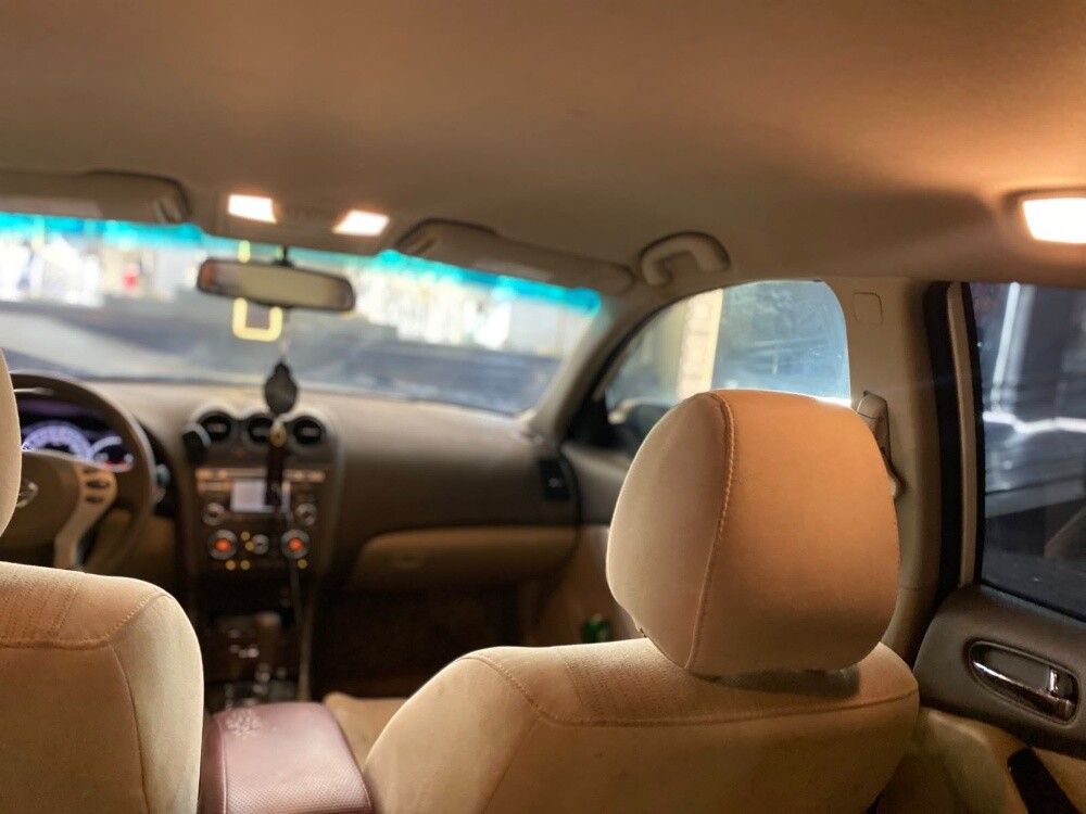 Nissan altima - 8