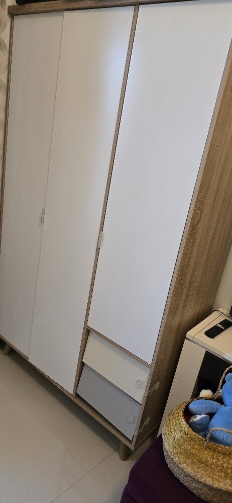 wardrobe and 3xcupboards - 2
