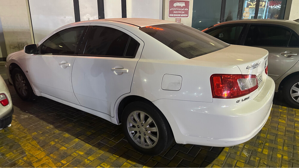 Mitsubishi Galant 2010 for sale - 4