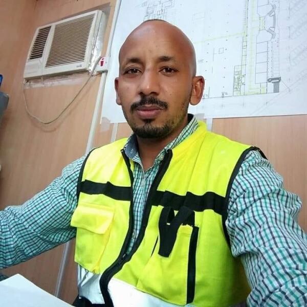 مهندس كهرباء - 1
