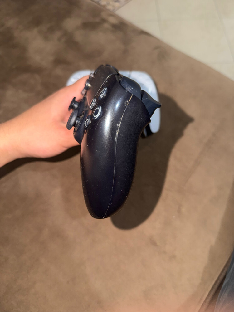 ps5 dualsense controllers - 1