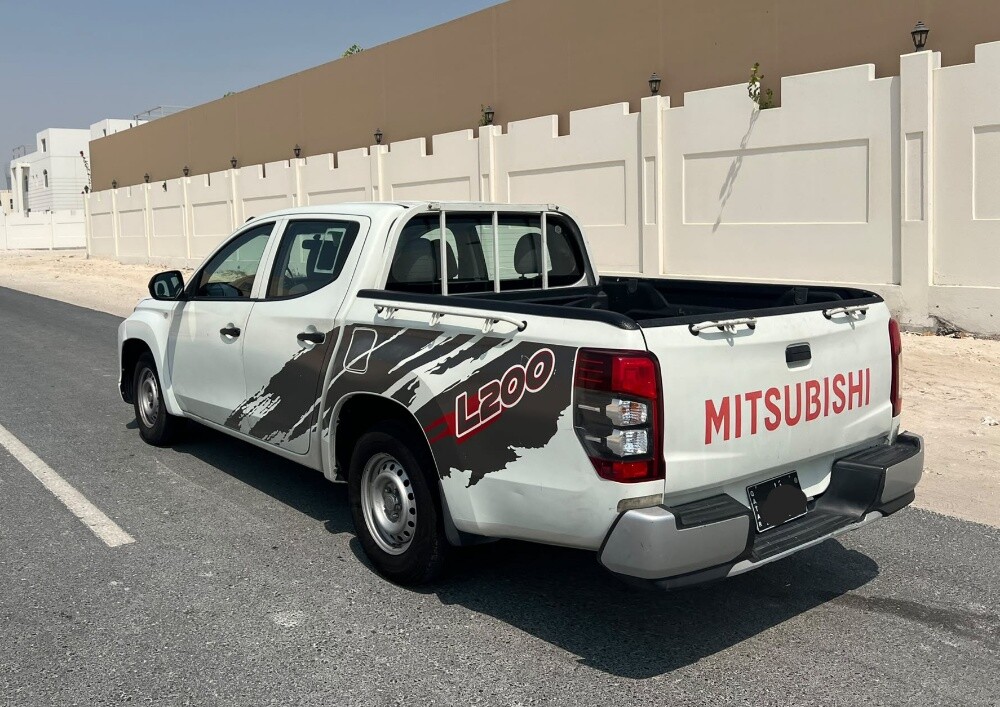 MITSUBISHI L200 - 7