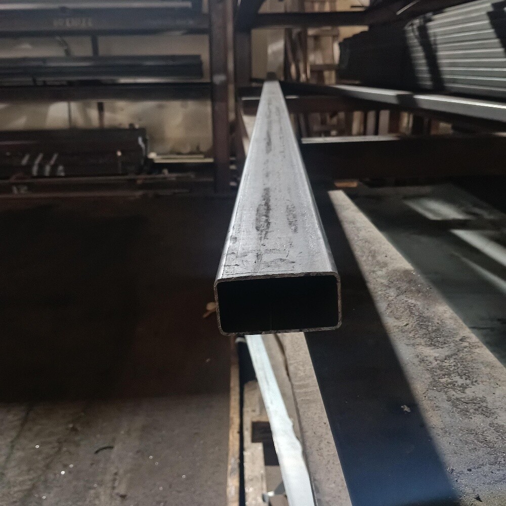 Used and new iron tube 4x8 - 4