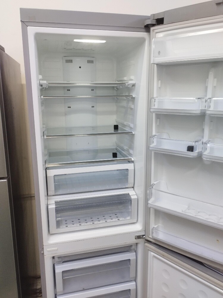 Samsung Fridge like new fridge Sale - 3