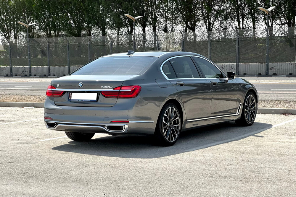 BMW 730 Li - 7