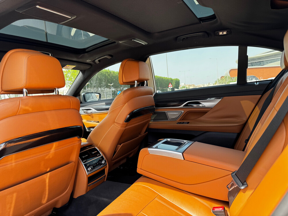 BMW 730 Li - 10