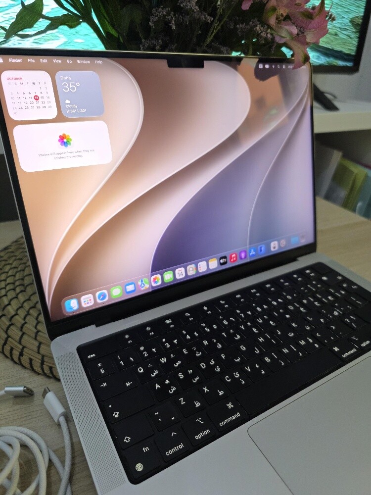 16/1TB 14" Macbook M1 Pro Gray - 3