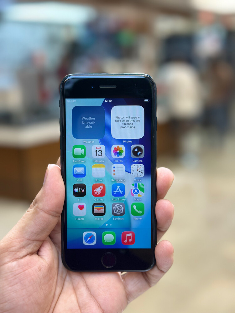 Apple IPhone SE 3RD 64GB - 2