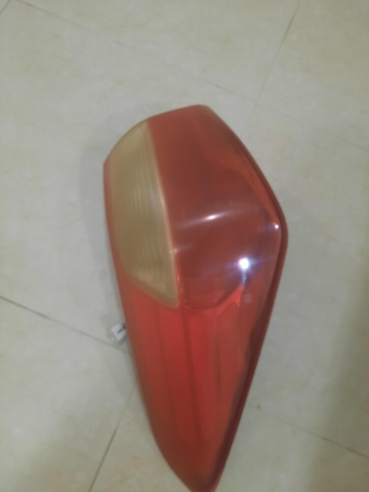 مصباح خلفي يسار - 1