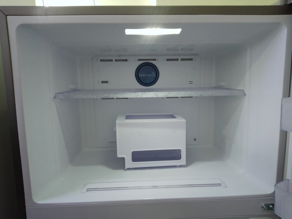 samsung big  fridge FOR sale - 7