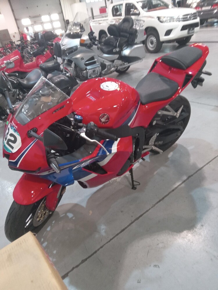 Honda CBR600RR supersports bike - 3