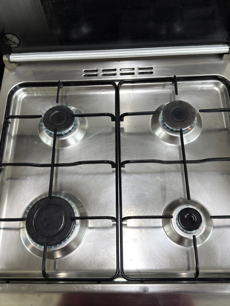 Royxon 4 burner gas stove Italy  - 4