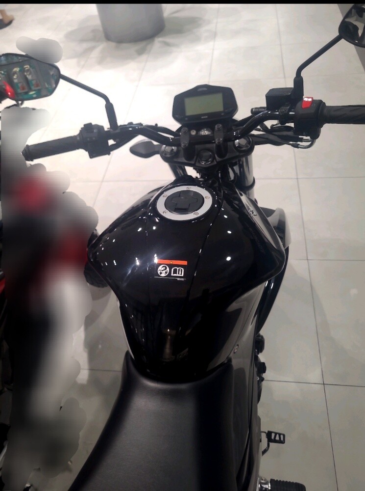 Suzuki Gixxer 160 - 6