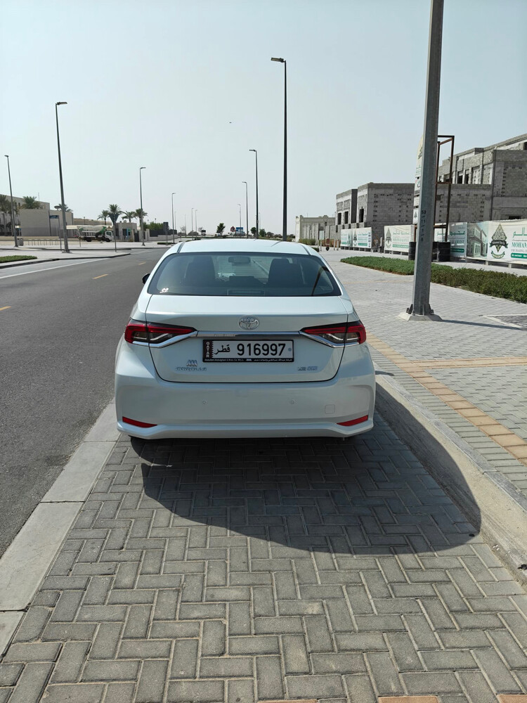 للبيع كورولا 2024 عداد 4 آلاف فقط - 5