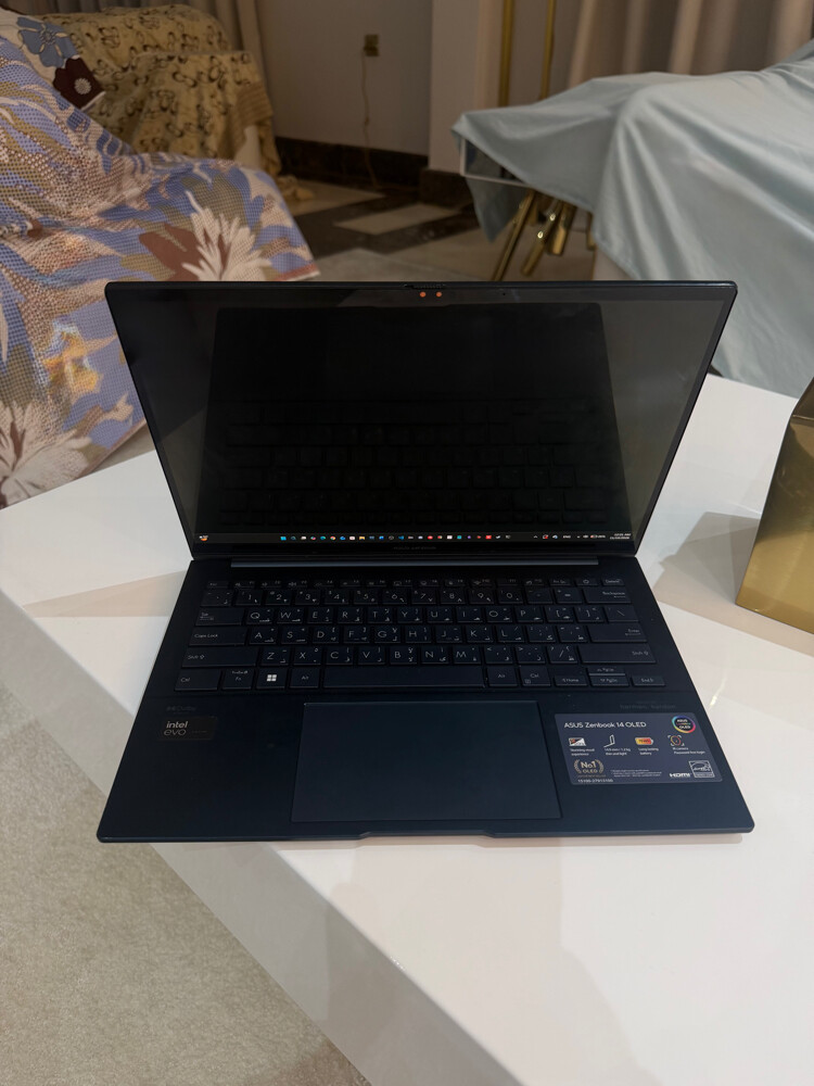 ASUS Zenbook 14 OLED (UX3405MA) – C - 1