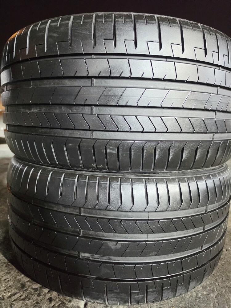 285/30/21 Pirelli Tyre - 6