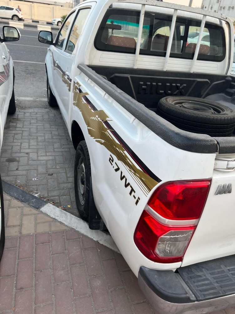 Hilux 2015 model for sale - 4