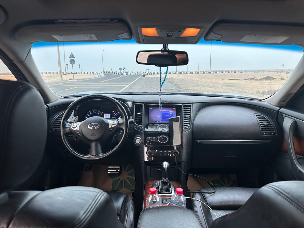 Infiniti FX50S 2012 - 10