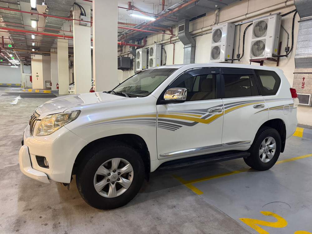 Toyota Prado 2011 V4 2.7CC - 1