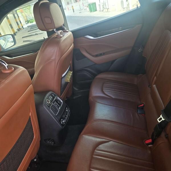 MASERATI LEVANTE - 1