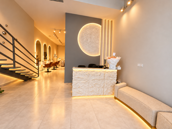 LADIES BEAUTY SALON FOR SALE LUSAIL - 5