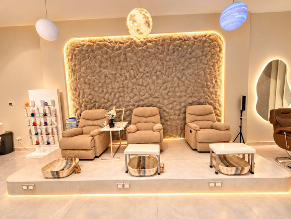 LADIES BEAUTY SALON FOR SALE LUSAIL - 7