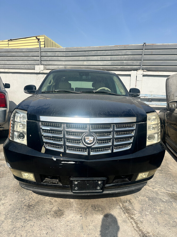 Escalade parts for sale - 1