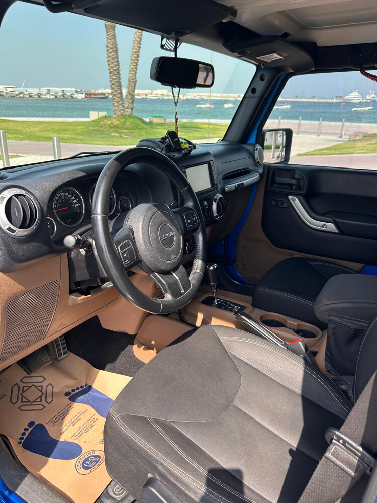 Jeep Wrangler 4 door - 12