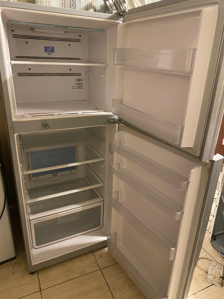 Hitachi fridge sell - 3