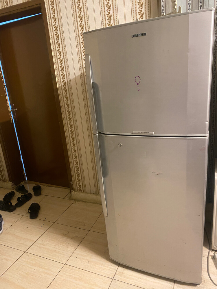 Hitachi fridge sell - 1