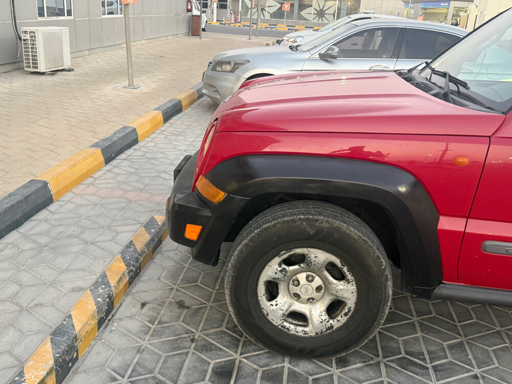 For Sale: Jeep Cherokee 2005 – Exce - 5